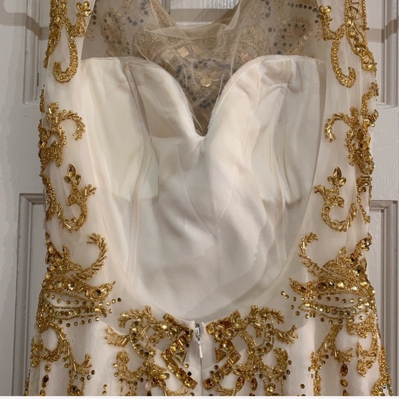 🎉HP🎉 Angela & Alison Formal or Wedding Dress - Picture 7 of 8